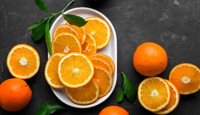 فوائد البرتقال الأحمر للرجيم