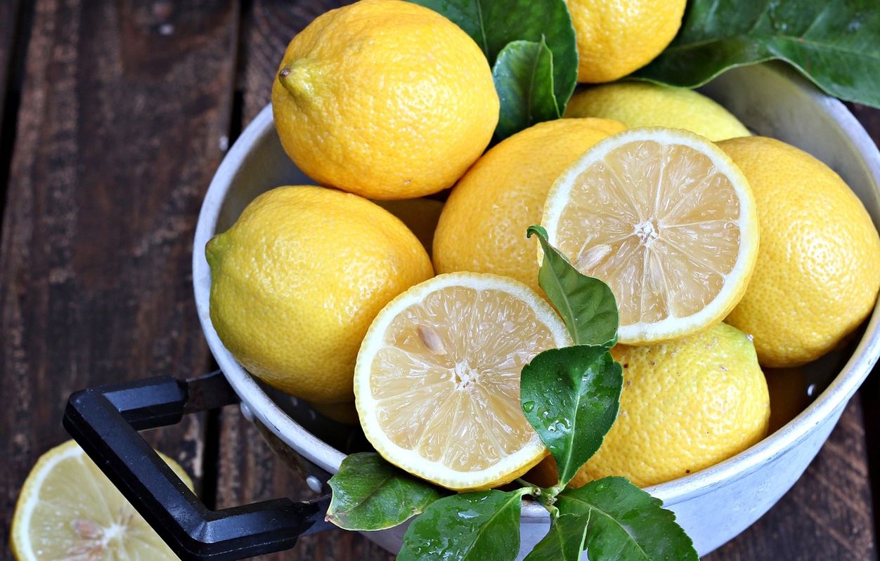 فوائد قشر الليمون الحلو